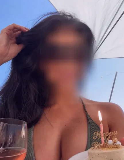 Aya, 40