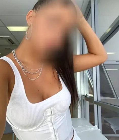 Bianca, 20