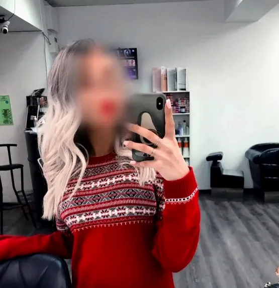 Caroline, 35