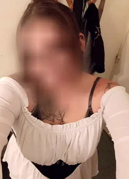 Cecilie, 31