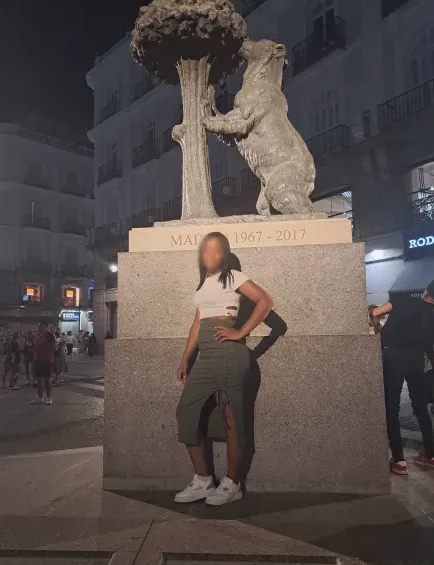 Liv, 34