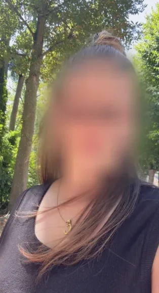 Mariam, 29