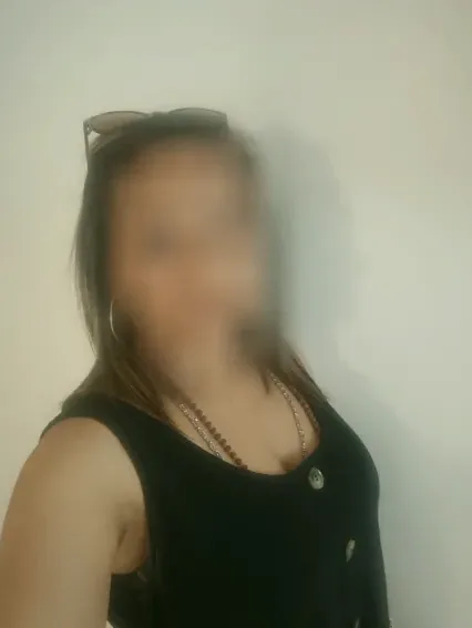 Tina, 38